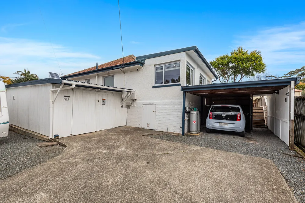 Photos of 31A Cockburn Street