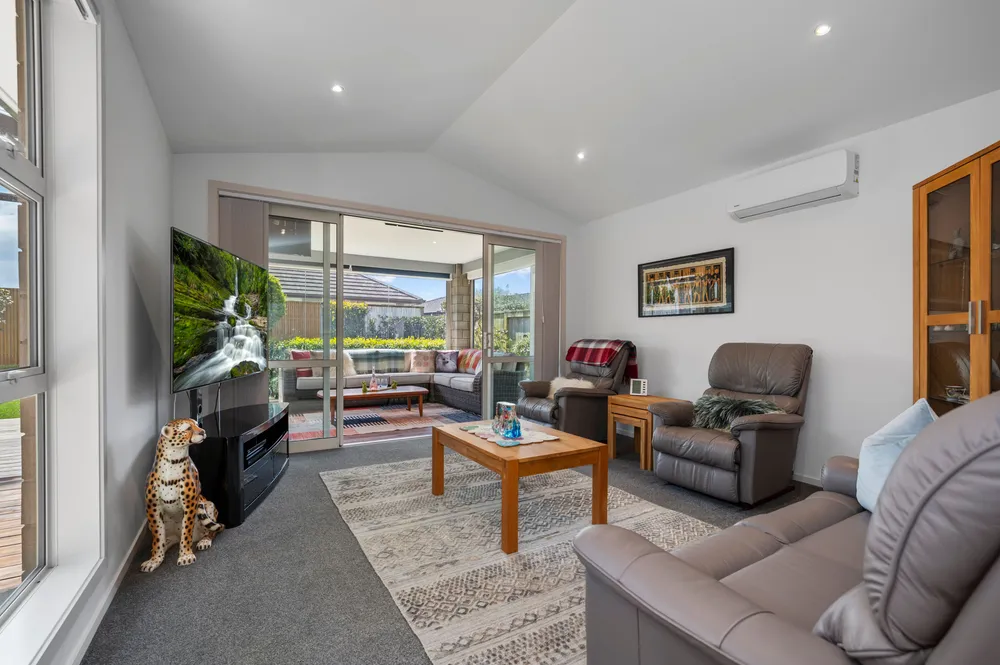 Photos of 124 Puhirake Crescent