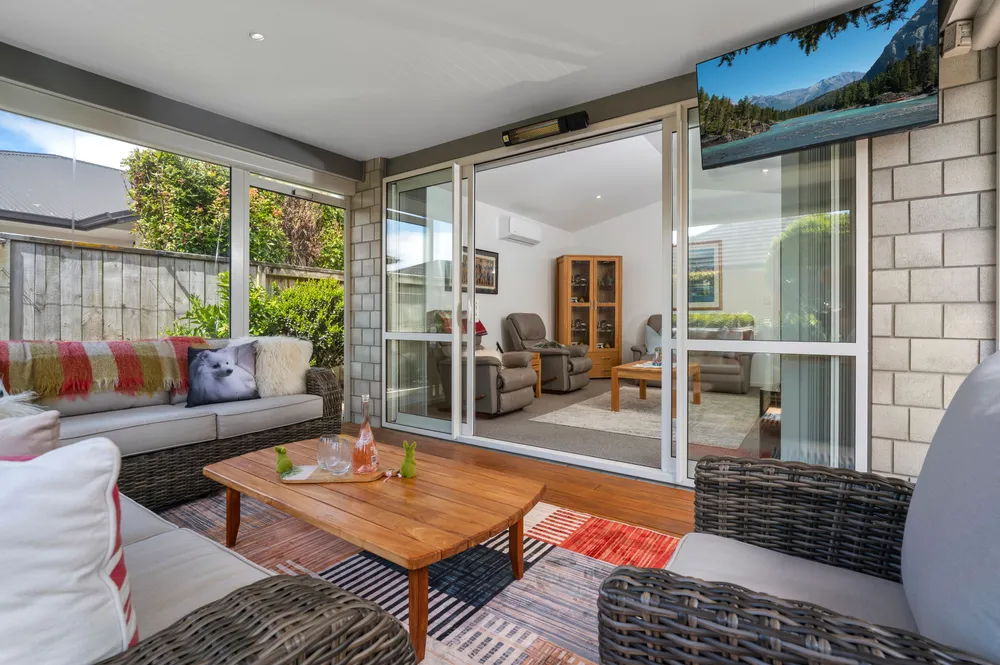 Photos of 124 Puhirake Crescent