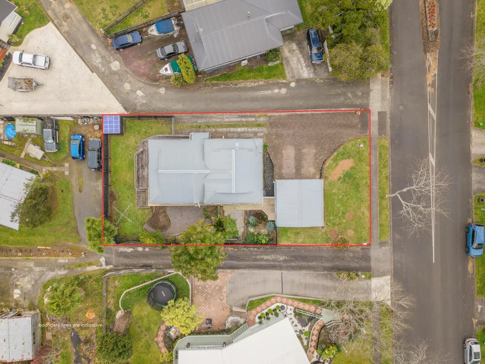 Photos of 48 Pohutukawa Drive