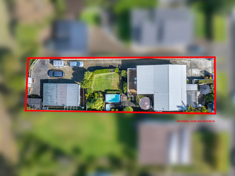 Photos of 1321 Whangaparaoa Road