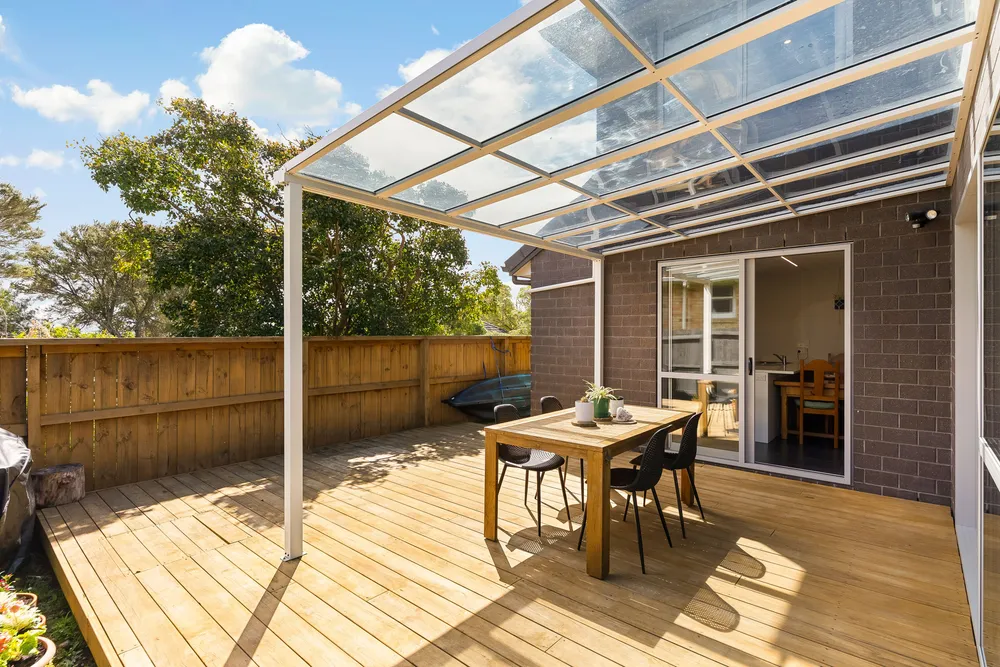 Photos of 1A Grandison Crescent