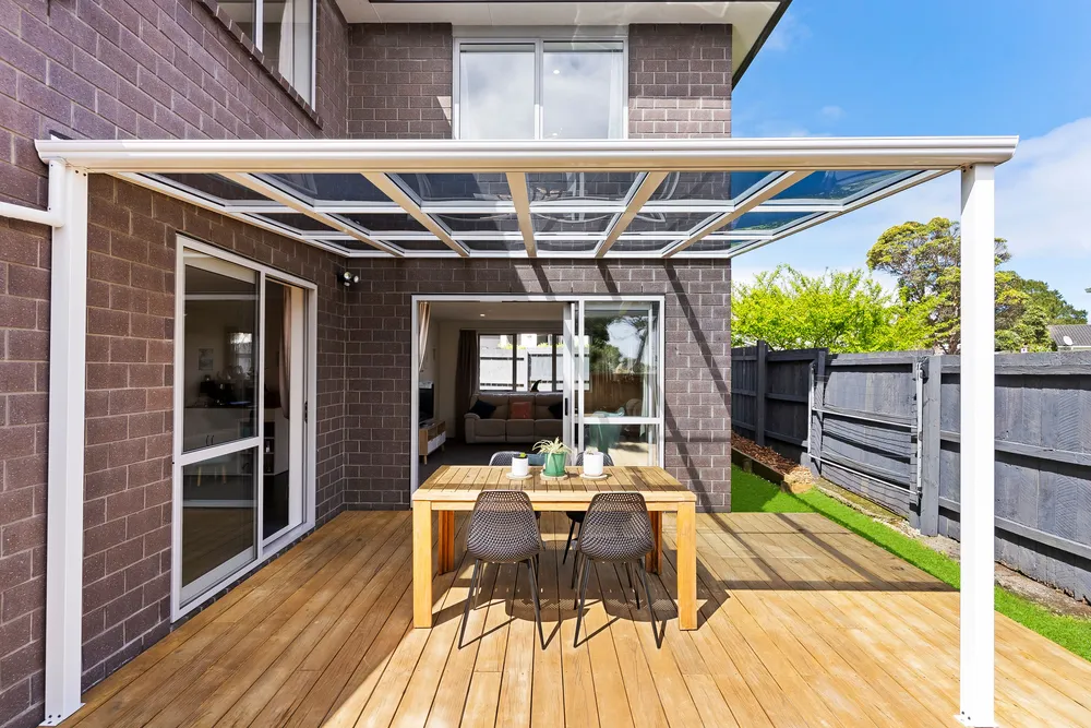 Photos of 1A Grandison Crescent
