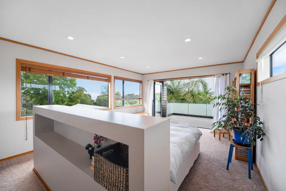 Photos of 33 Nigel Road
