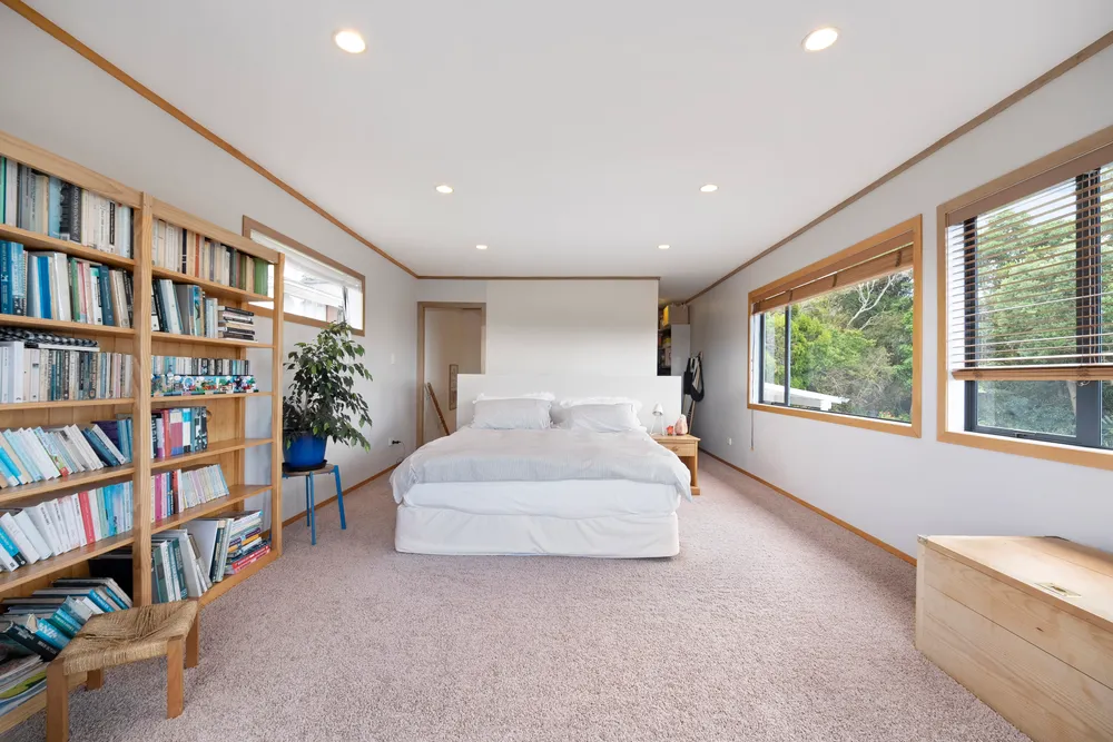 Photos of 33 Nigel Road