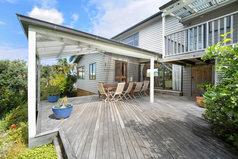 Photos of 33 Nigel Road