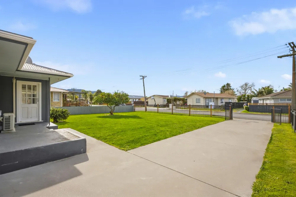Photos of 18 Couch Street