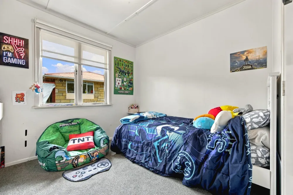 Photos of 18 Couch Street
