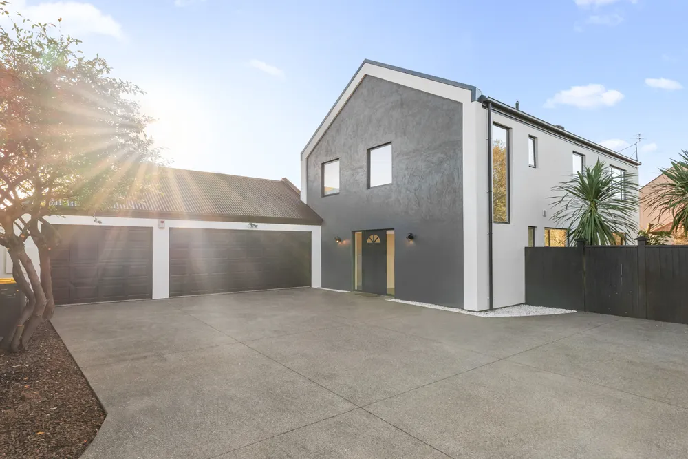 Photos of 188 Harewood Road