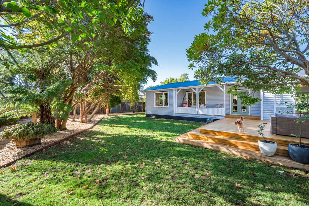 Photos of 16 Wairere Grove