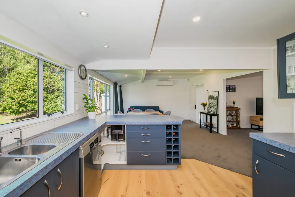 Photos of 16 Wairere Grove