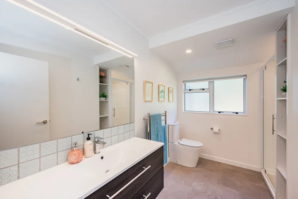 Photos of 16 Wairere Grove