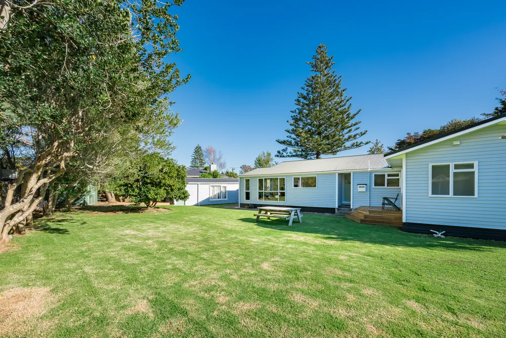 Photos of 16 Wairere Grove