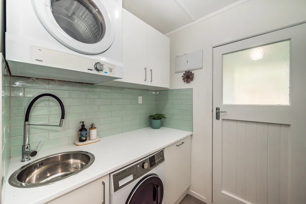 Photos of 16 Wairere Grove