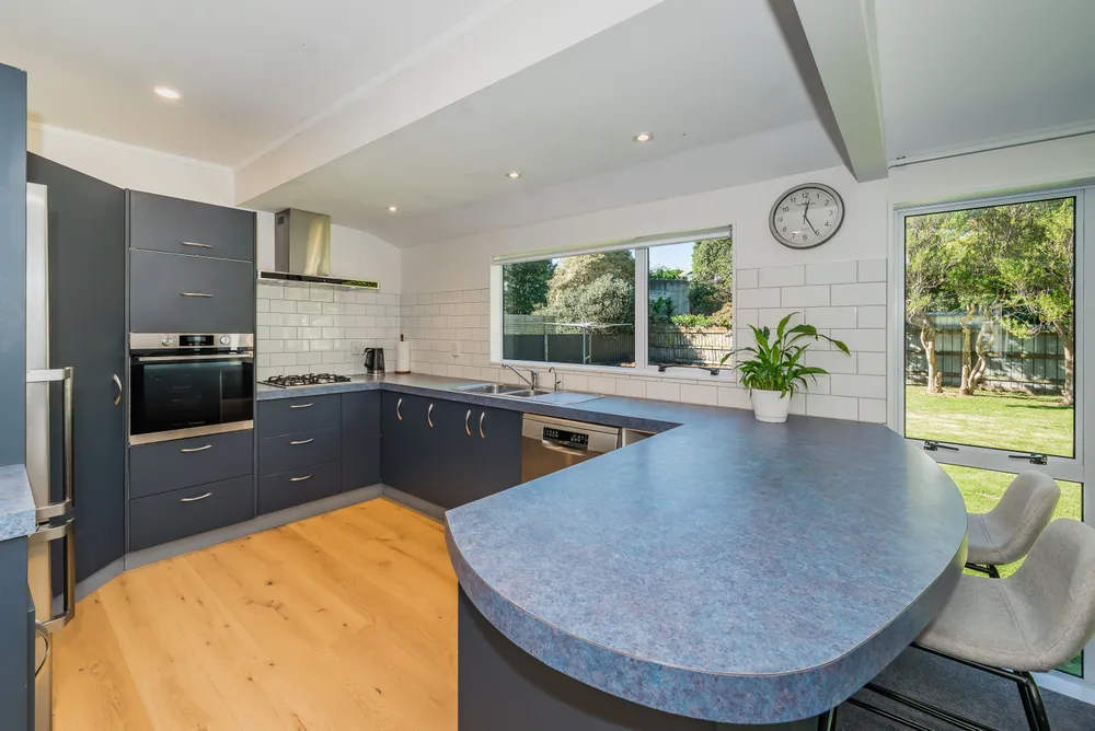 Photos of 16 Wairere Grove