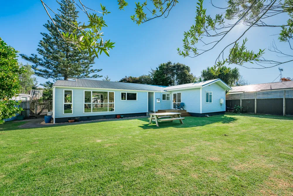 Photos of 16 Wairere Grove