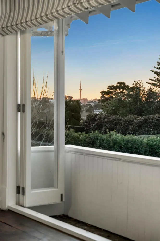 Photos of 718 Remuera Road