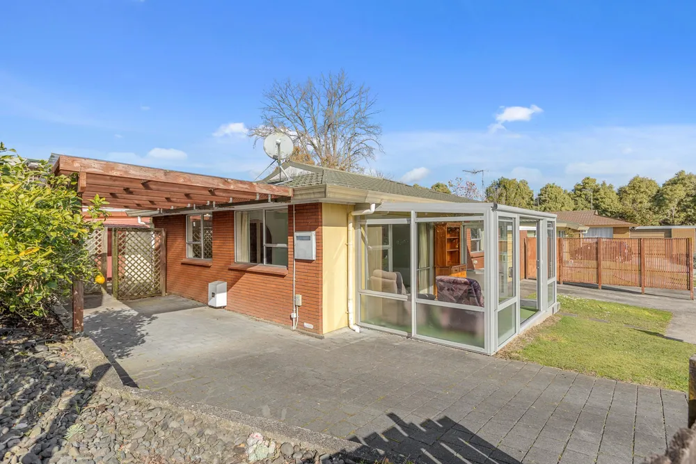 Photos of 343H Te Rapa Road