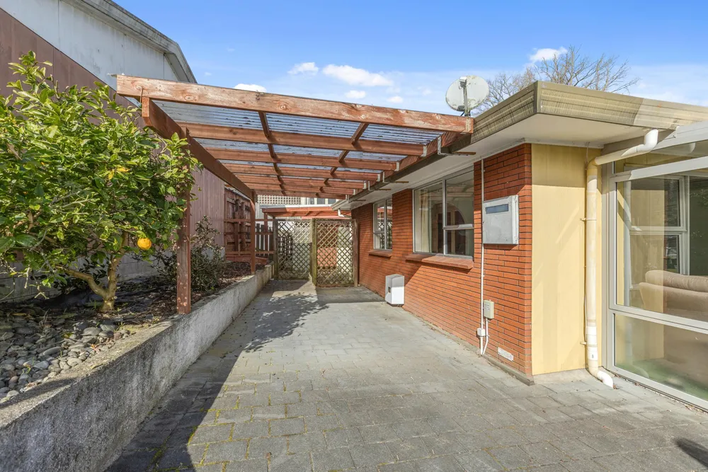 Photos of 343H Te Rapa Road