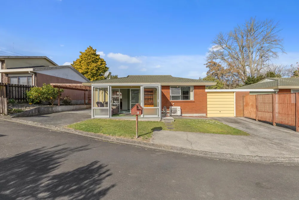 Photos of 343H Te Rapa Road
