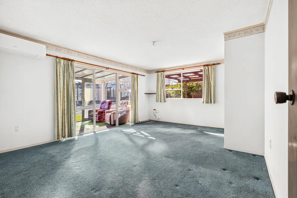 Photos of 343H Te Rapa Road
