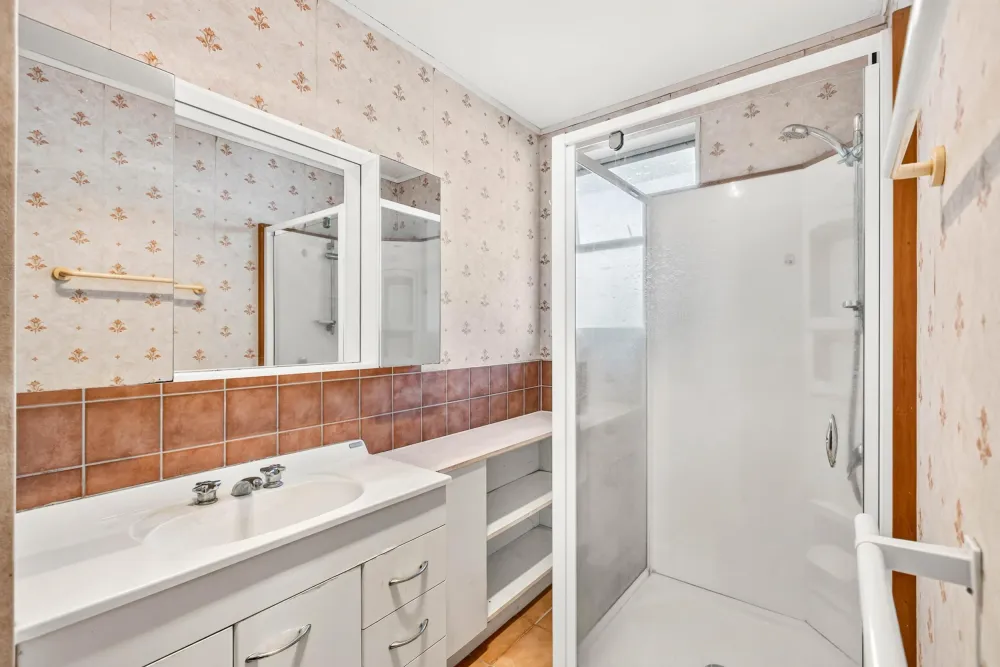 Photos of 343H Te Rapa Road
