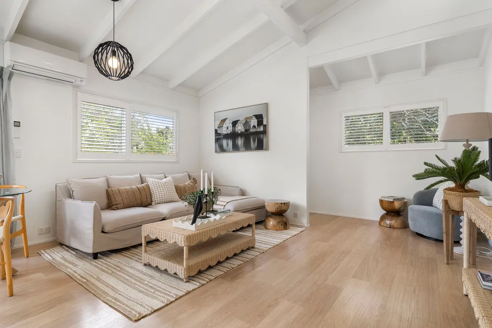 Photo of 2/42 Fairlands Avenue, Waterview