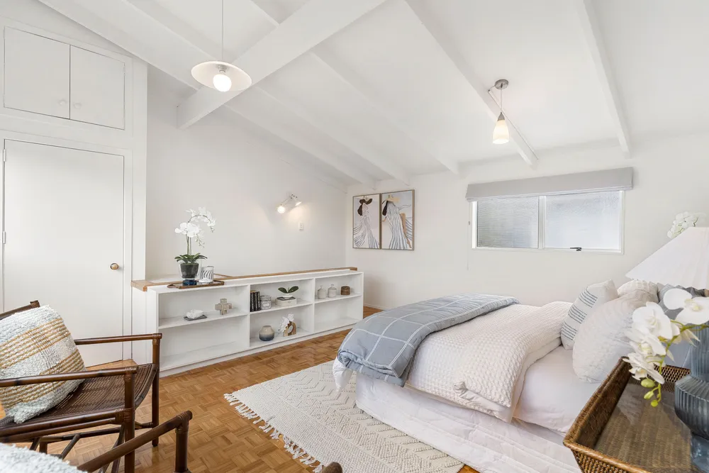 Photos of 2/42 Fairlands Avenue