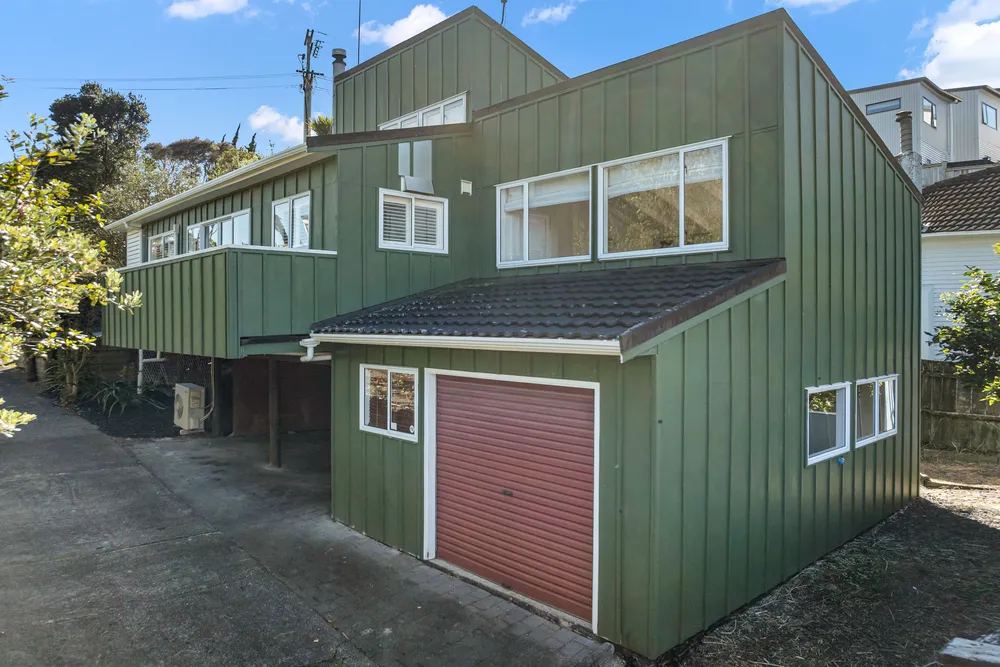 Photos of 2/42 Fairlands Avenue