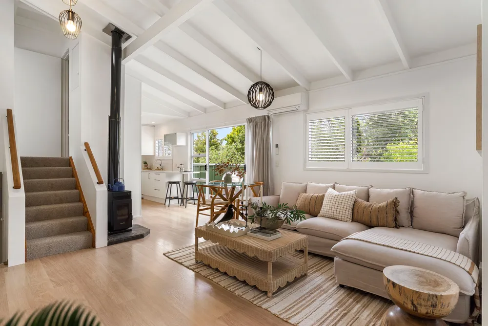 Photos of 2/42 Fairlands Avenue