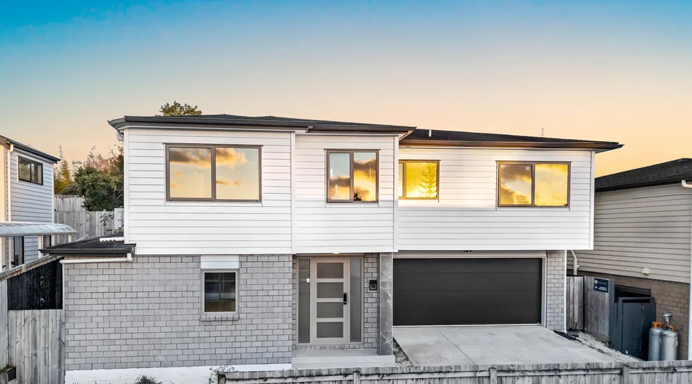 Photos of 18A Oriana Avenue