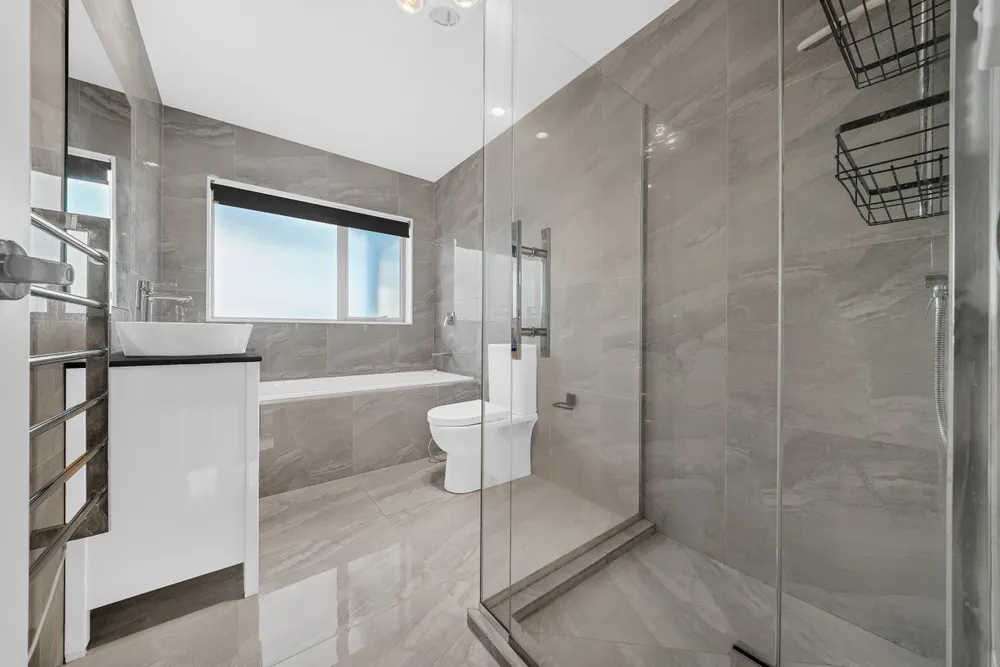 Photos of 18A Oriana Avenue