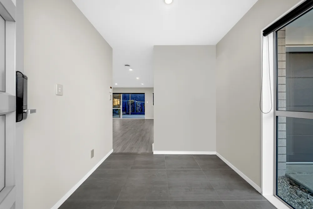 Photos of 18A Oriana Avenue