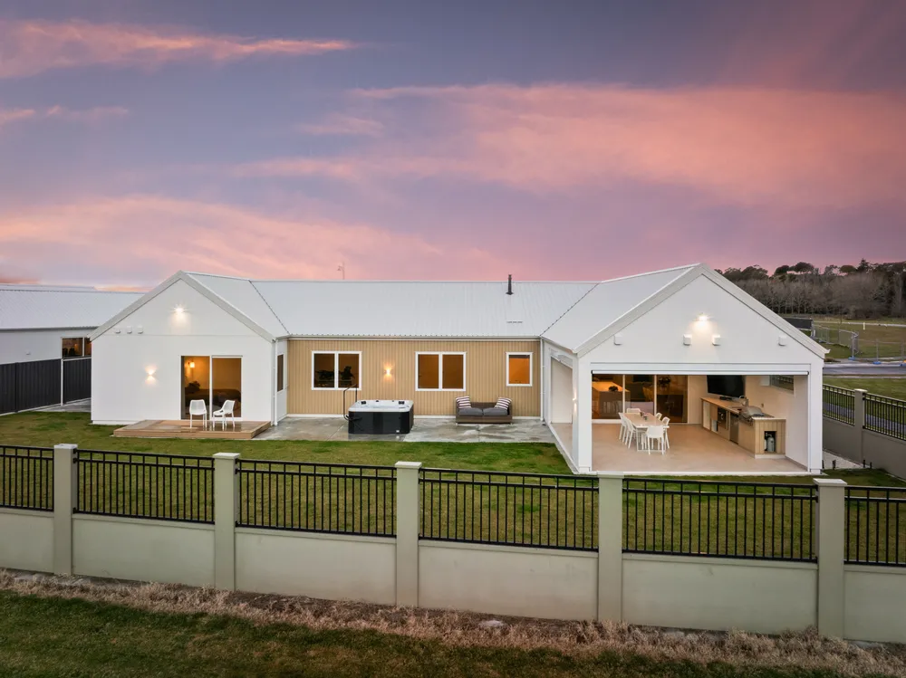 Photos of 104 Pelorus Avenue