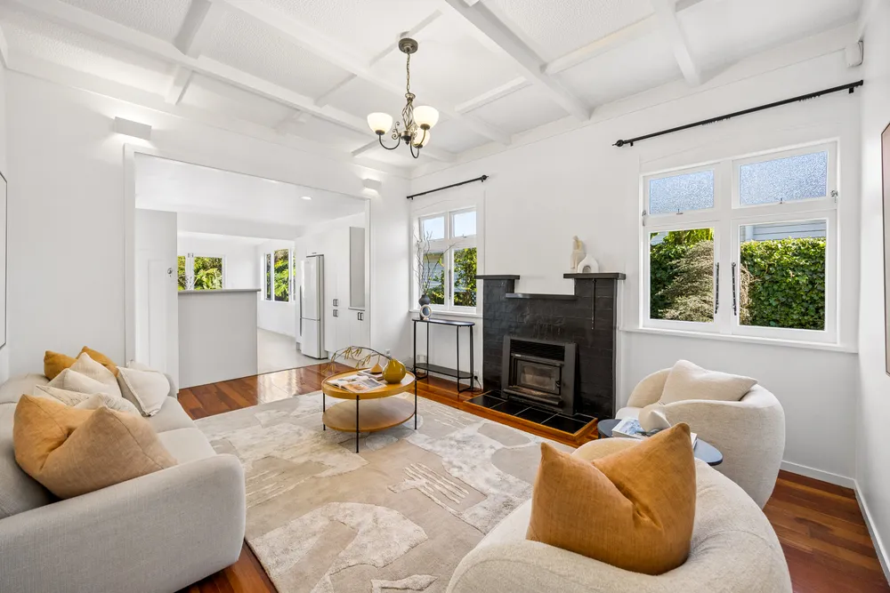 Photos of 16 Locarno Avenue