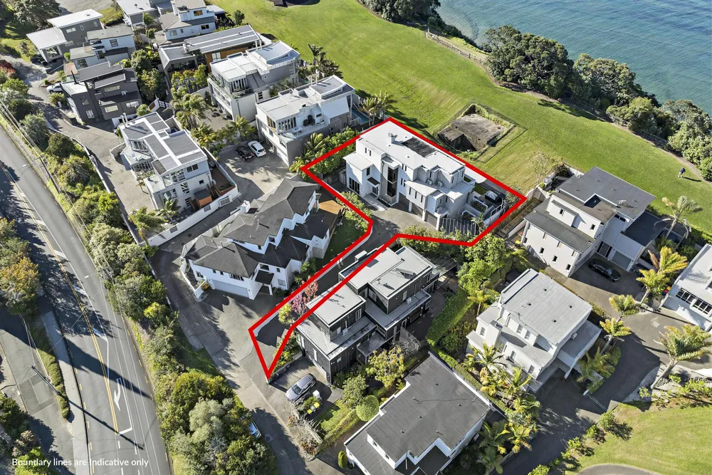 Photos of 123 Beach Road