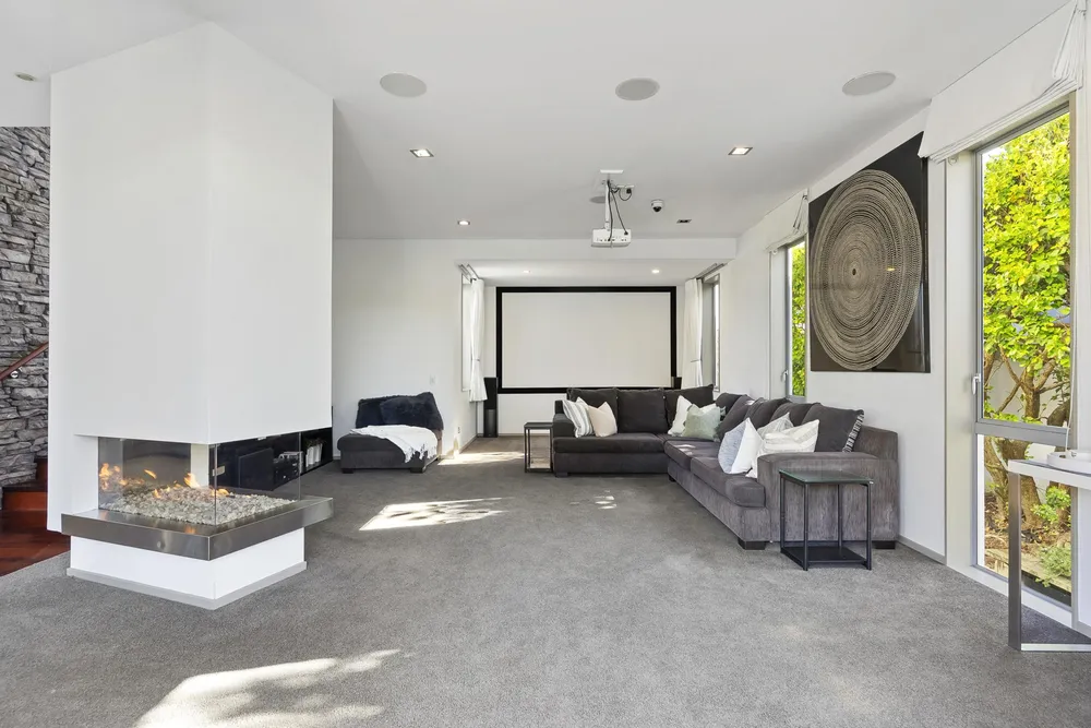 Photos of 123 Beach Road