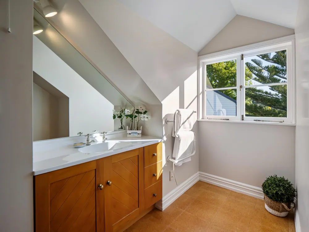 Photos of 149 Crawford Road