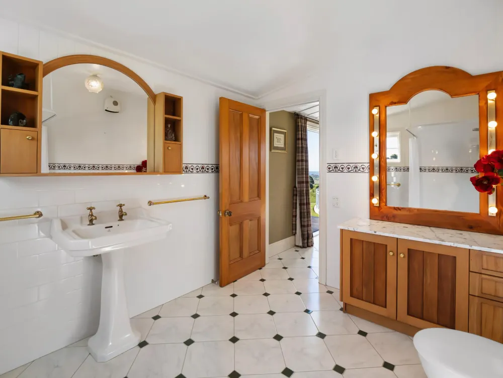 Photos of 149 Crawford Road