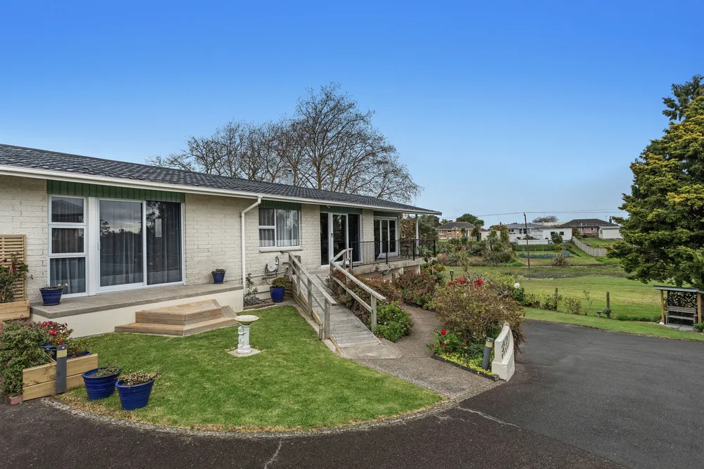 Photos of 11B Strathmore Place