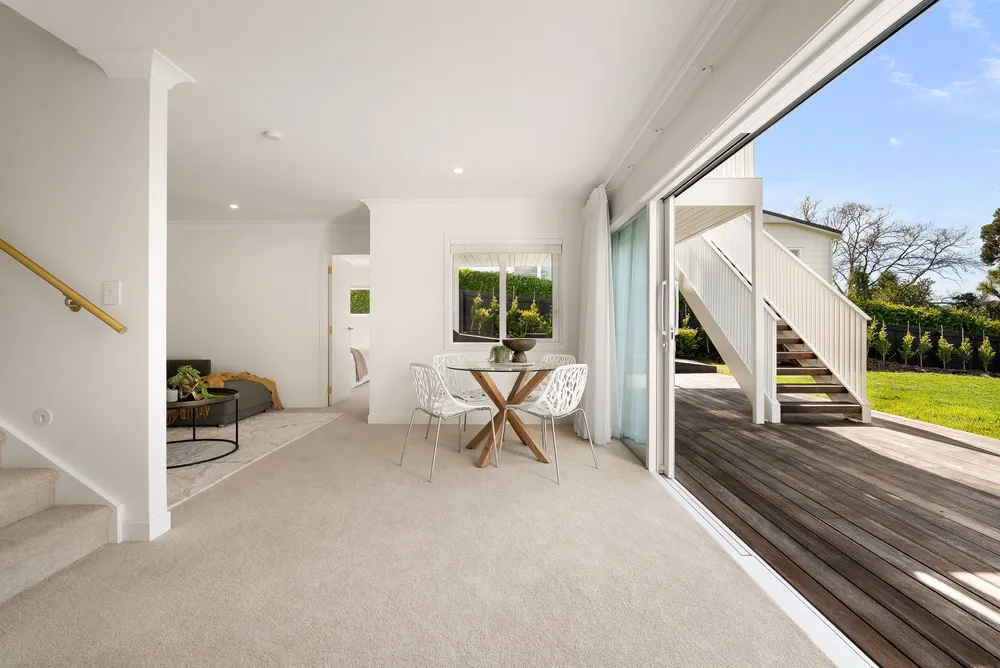 Photos of 33 Sale Street