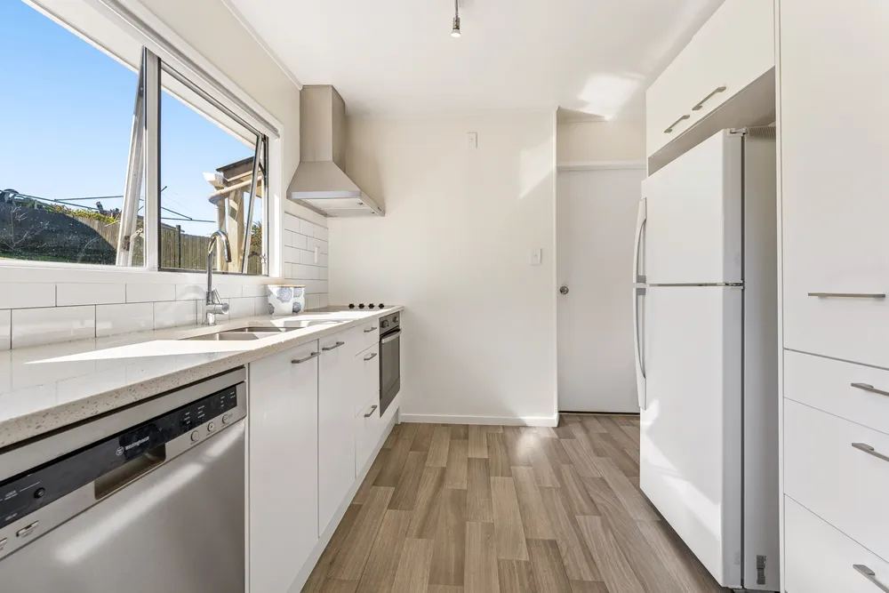 Photos of 42 Trias Road