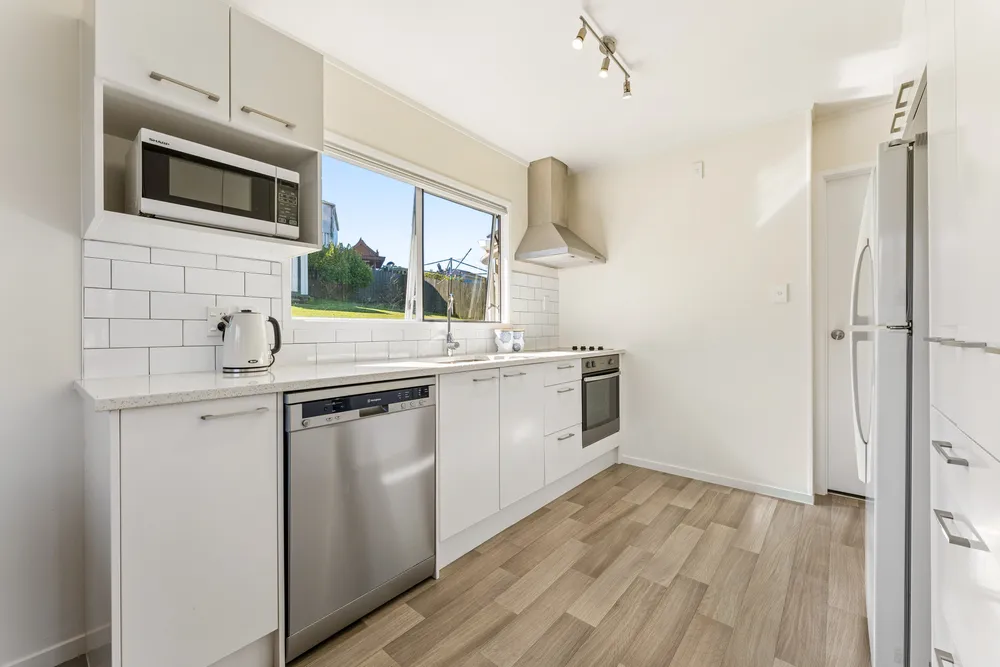 Photos of 42 Trias Road