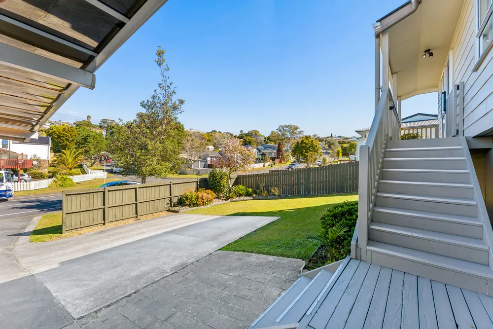 Photos of 42 Trias Road
