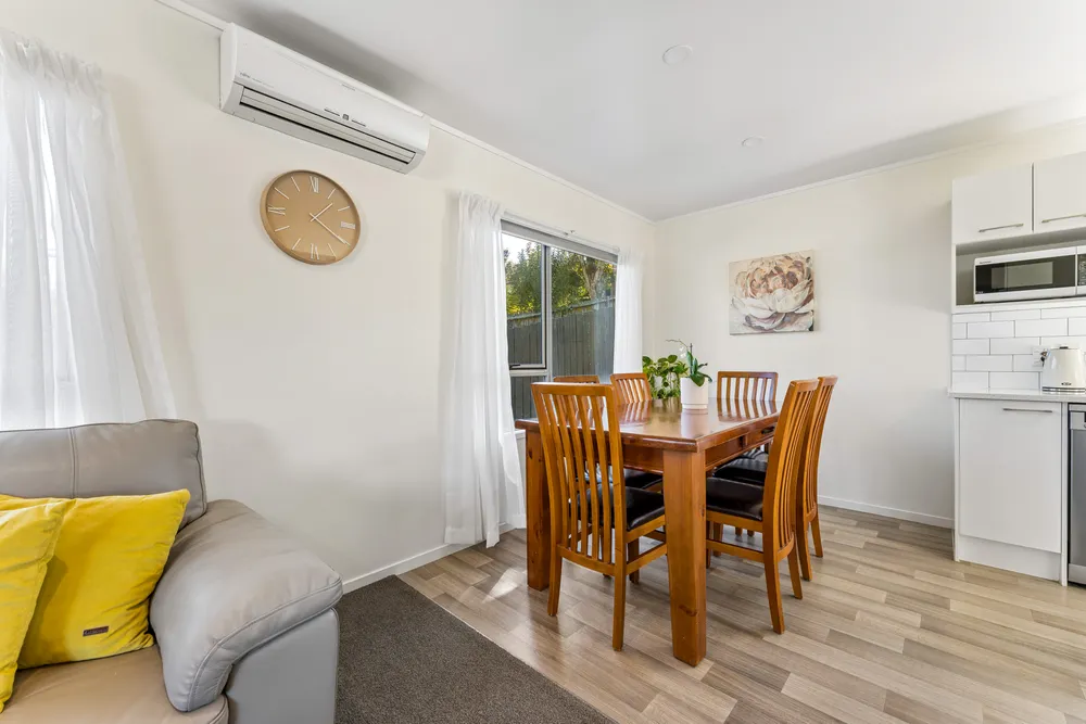 Photos of 42 Trias Road