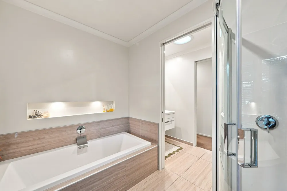 Photos of 125 Pegasus Boulevard