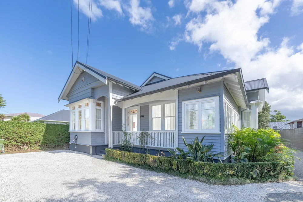 Photos of 76 Aroha Avenue
