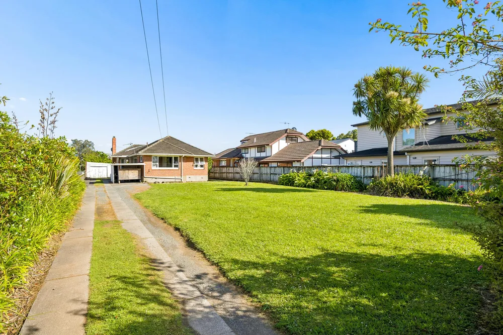 Photos of 43 Millen Avenue
