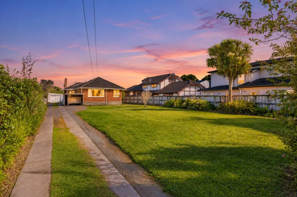 Photos of 43 Millen Avenue