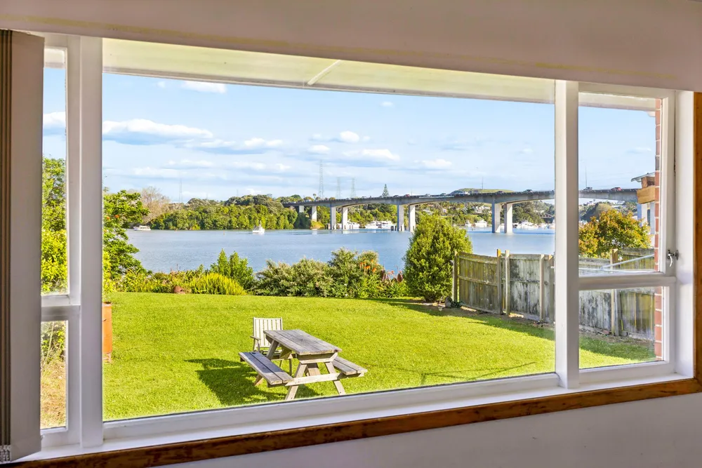 Photos of 43 Millen Avenue